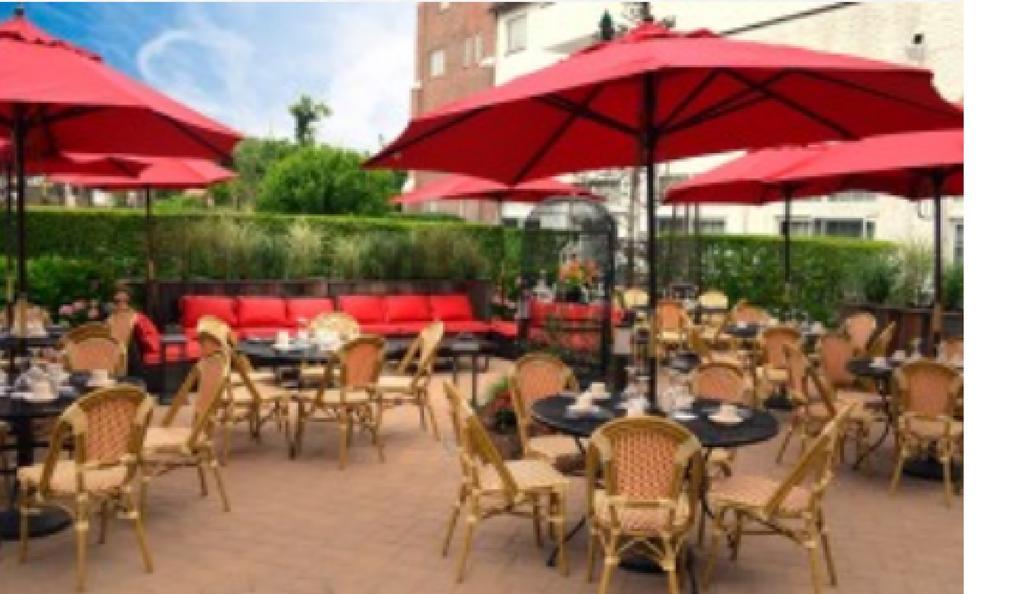 Отель Montauk Manor Экстерьер фото The patio at the restaurant